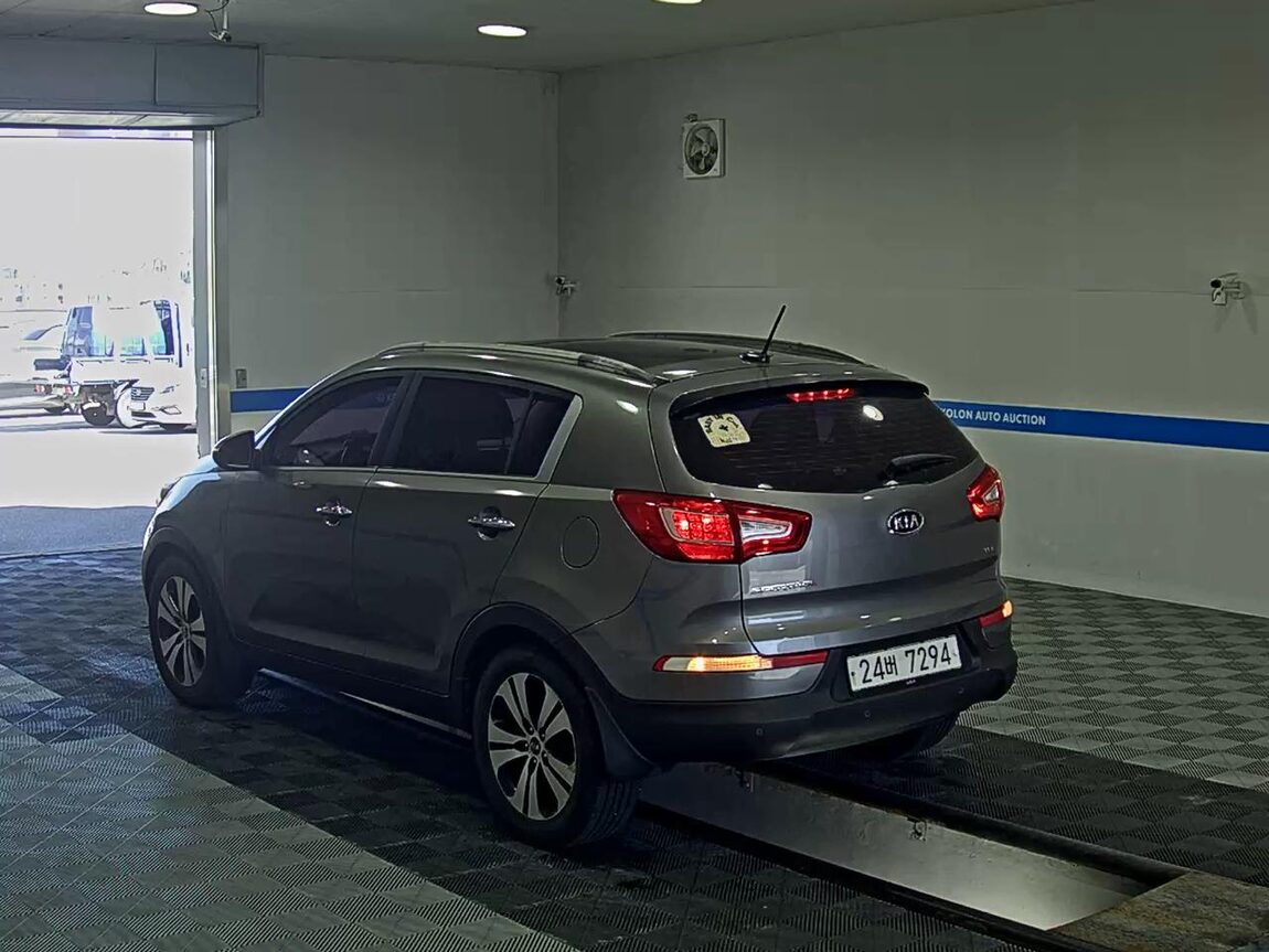 KIA SPORTAGE R DIESEL R2.0 2WD TLX PREMIUM 2011 - zdjęcie 6