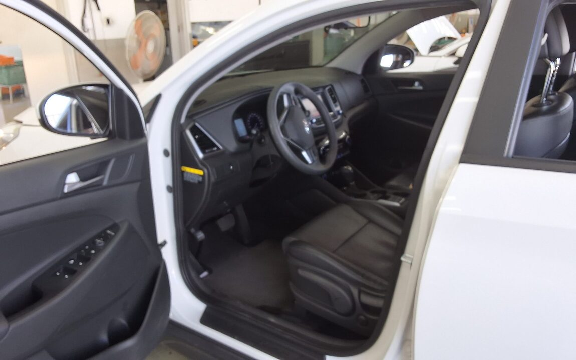 HYUNDAI ALL NEW TUCSON GASOLINE 1.6 TURBO 2WD STYLE 2018 - zdjęcie 10