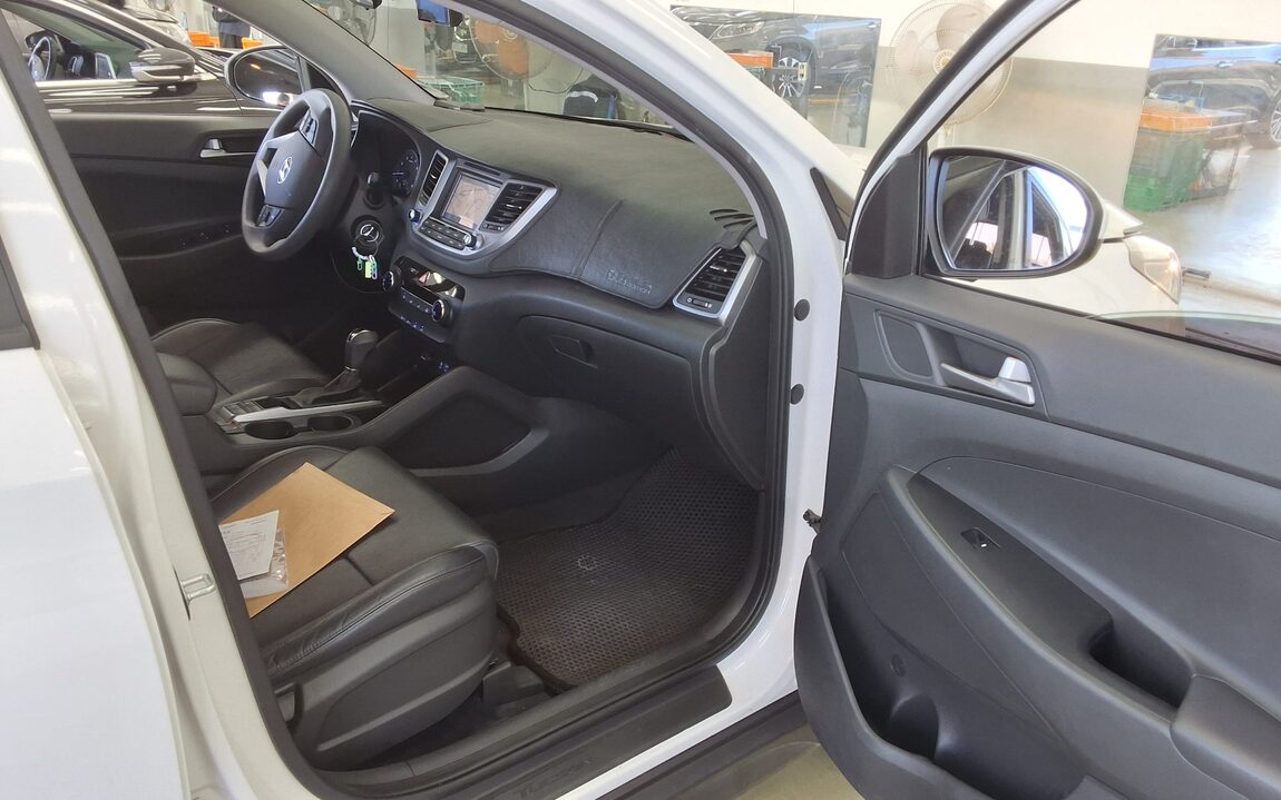 HYUNDAI ALL NEW TUCSON GASOLINE 1.6 TURBO 2WD STYLE 2018 - zdjęcie 14