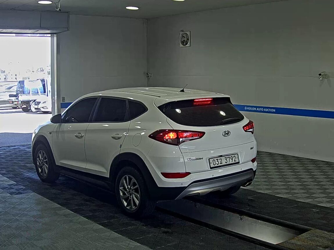 HYUNDAI ALL NEW TUCSON GASOLINE 1.6 TURBO 2WD STYLE 2018 - zdjęcie 6