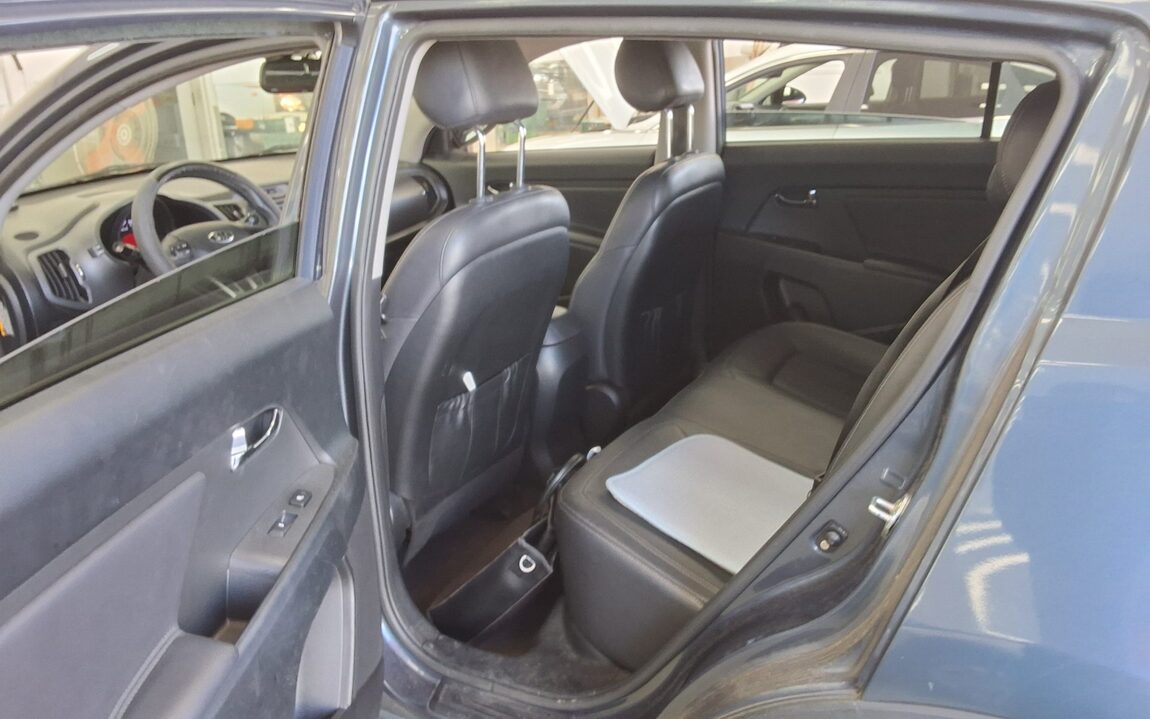KIA SPORTAGE R DIESEL R2.0 2WD TLX LUXURY MODEL 2012 - zdjęcie 12