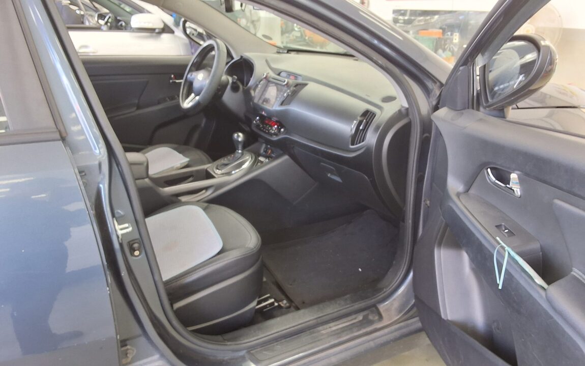 KIA SPORTAGE R DIESEL R2.0 2WD TLX LUXURY MODEL 2012 - zdjęcie 14