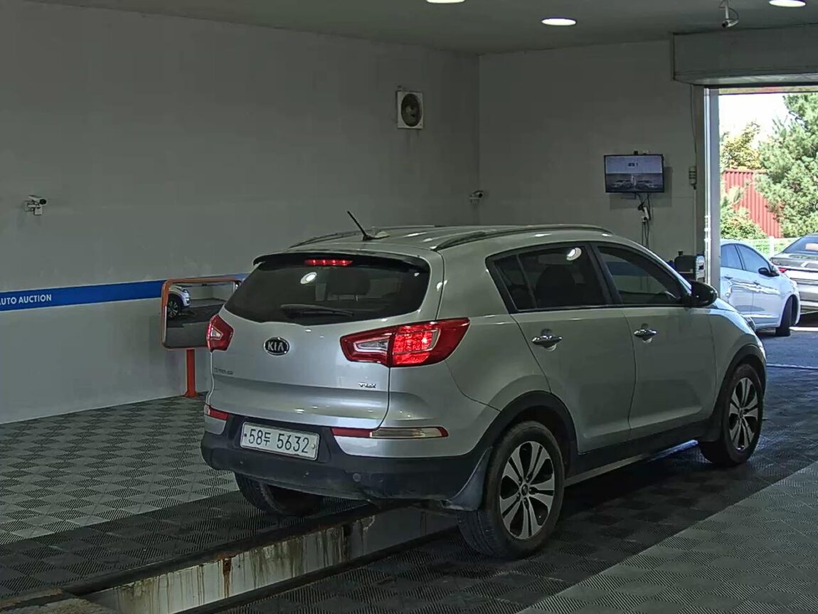 KIA SPORTAGE R DIESEL R2.0 2WD TLX LUXURY MODEL 2011 - zdjęcie 5