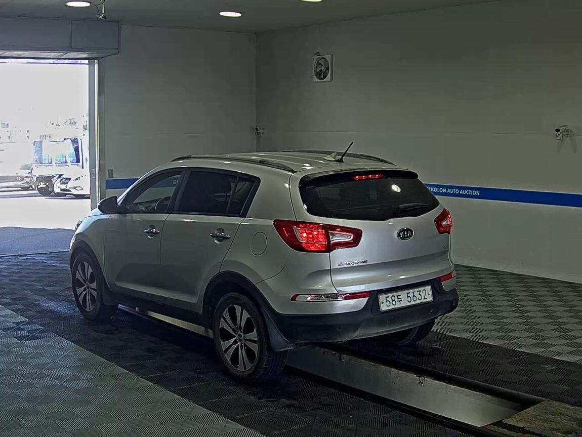 KIA SPORTAGE R DIESEL R2.0 2WD TLX LUXURY MODEL 2011 - zdjęcie 6
