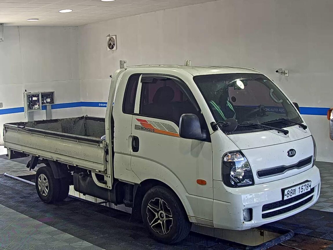 KIA BONGO III CARGO CRDi KING CAB EXTRA LONG WHEELBASE 2017 - zdjęcie 3