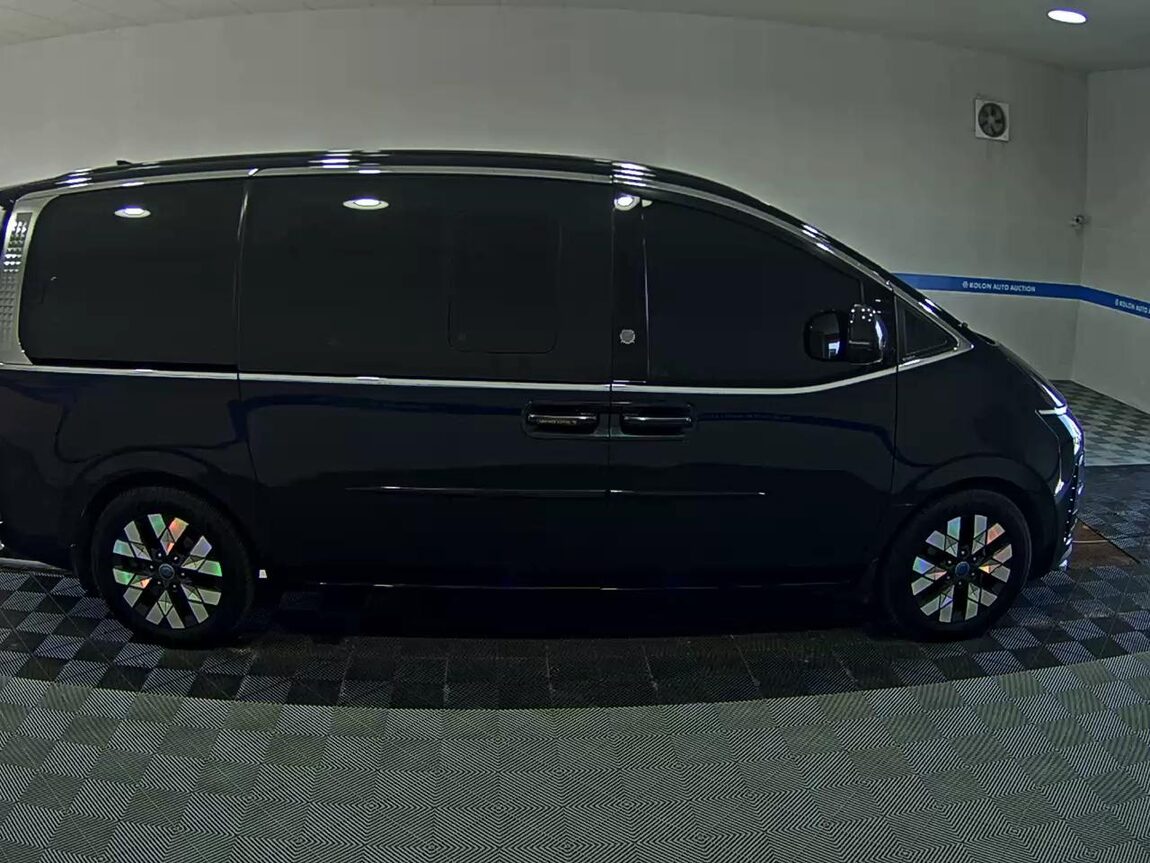 HYUNDAI STARIA 3.5 LPG LOUNGE 9-SEATER INSPIRATION 2022 - zdjęcie 4