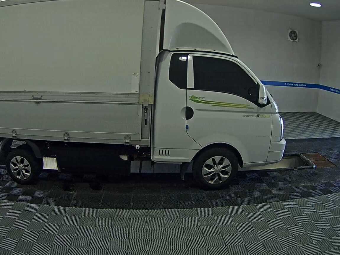 HYUNDAI PORTER II ELECTRIC WING BODY 2022 - zdjęcie 4