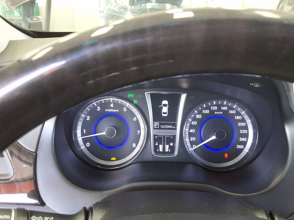 HYUNDAI GRANDEUR HG HG 240 LUXURY 2012 - zdjęcie 9
