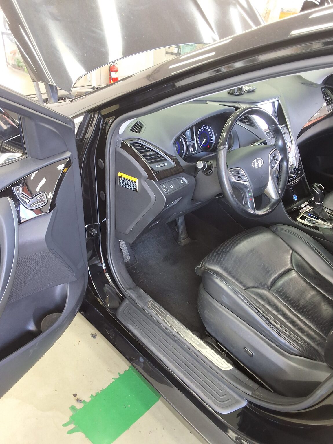 HYUNDAI GRANDEUR HG HG 240 LUXURY 2012 - zdjęcie 10