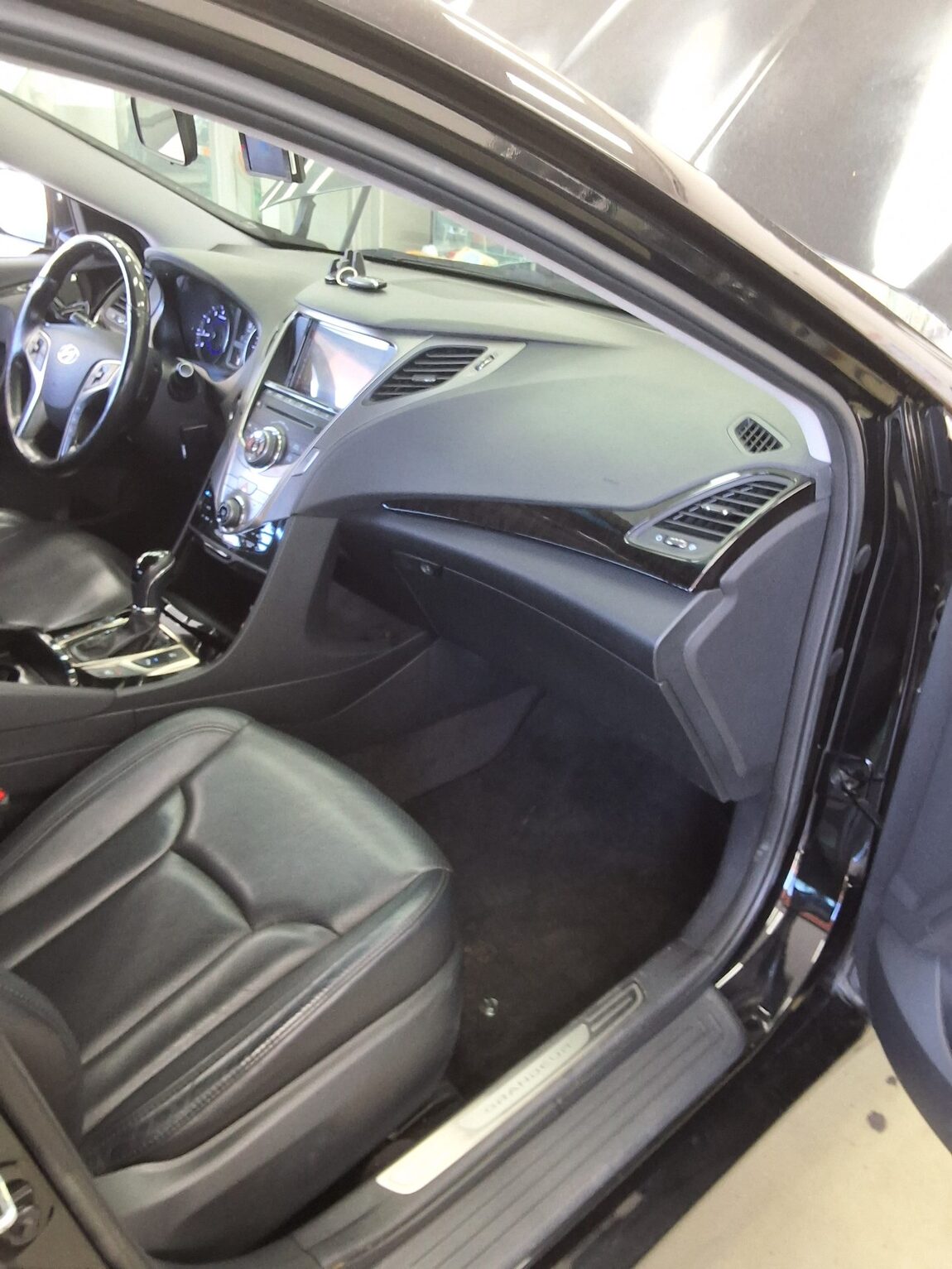 HYUNDAI GRANDEUR HG HG 240 LUXURY 2012 - zdjęcie 14
