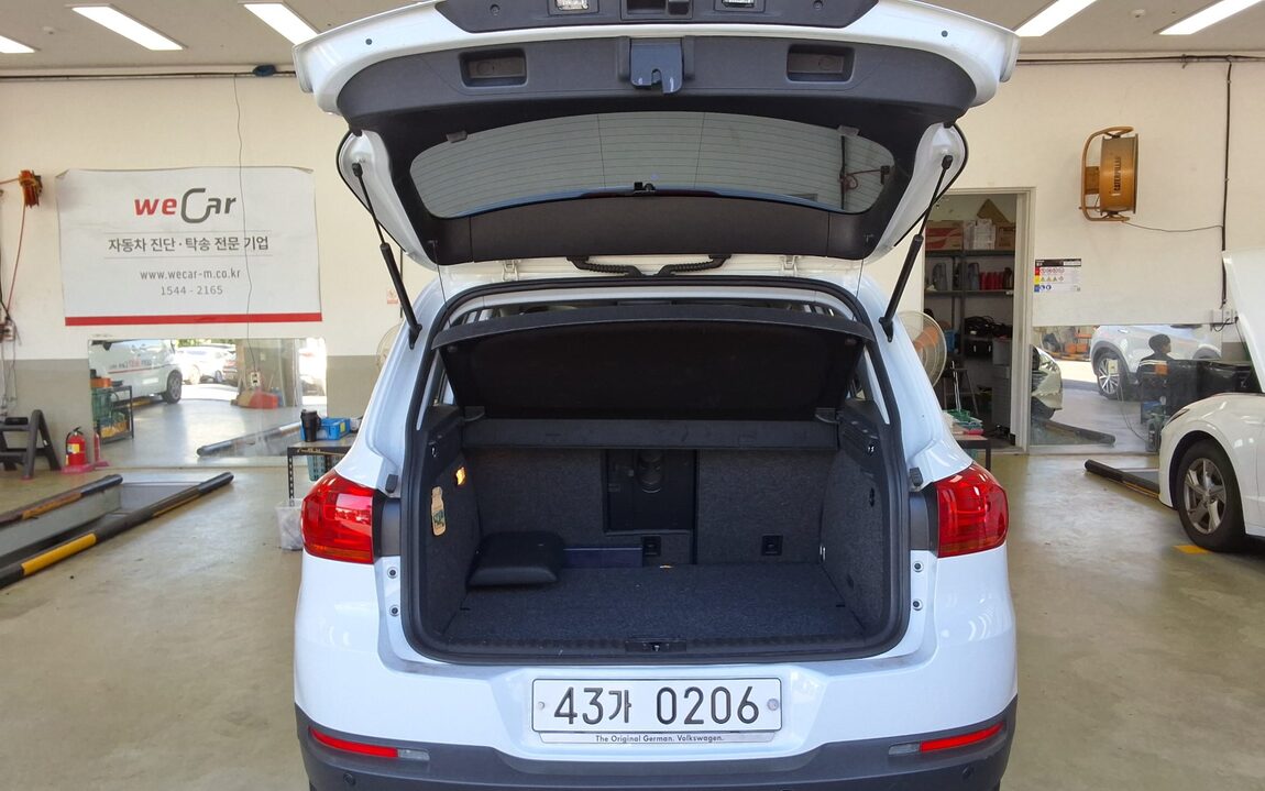 VOLKSWAGEN TIGUAN 2.0 TDI BLUEMOTION PREMIUM 2016 - zdjęcie 15