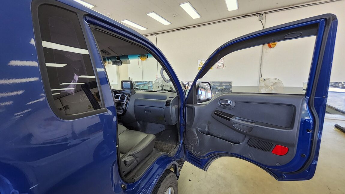 KIA BONGO III CARGO CRDi KING CAB EXTRA LONG WHEELBASE 2019 - zdjęcie 12