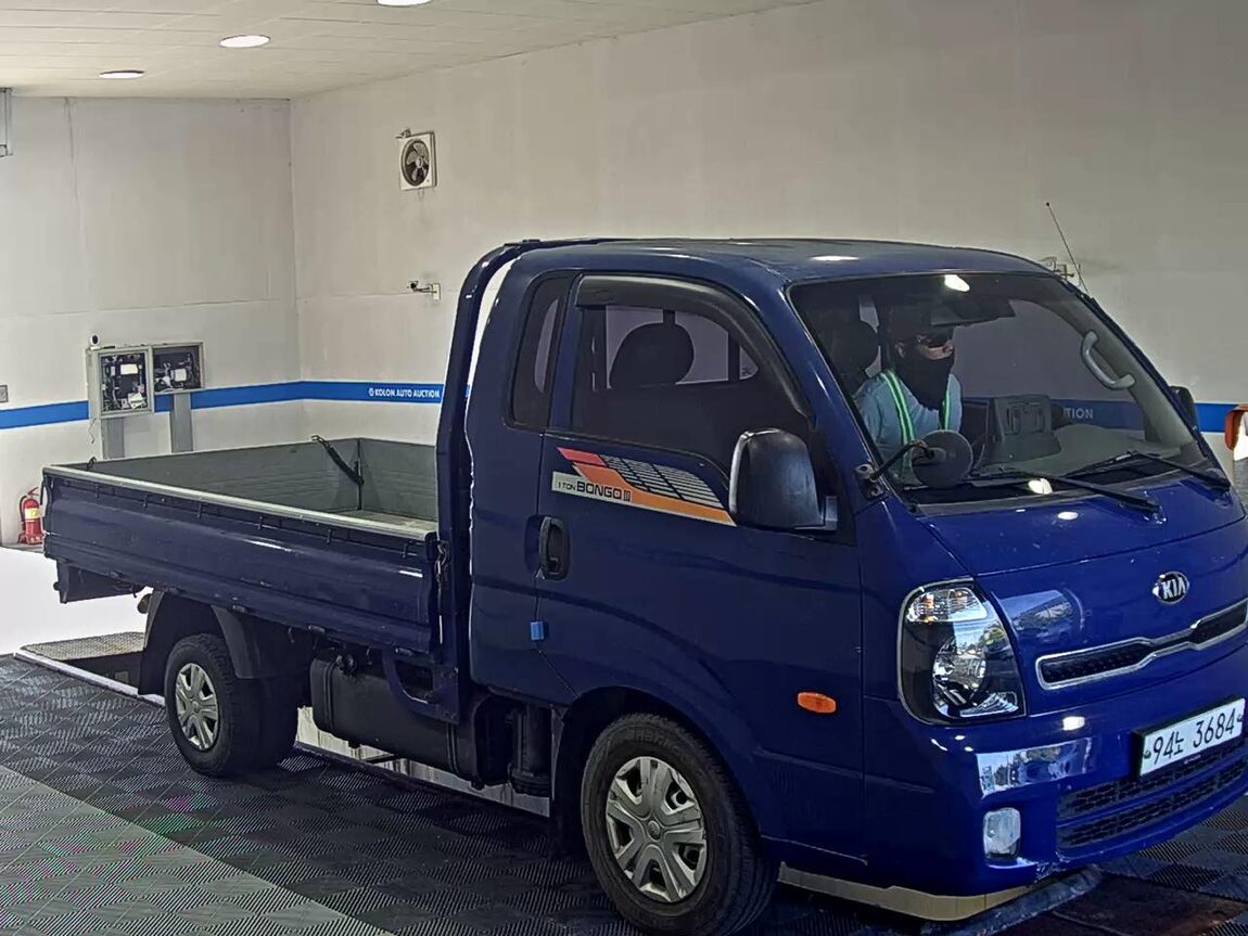 KIA BONGO III CARGO CRDi KING CAB EXTRA LONG WHEELBASE 2019 - zdjęcie 3