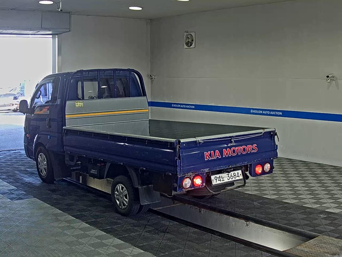 KIA BONGO III CARGO CRDi KING CAB EXTRA LONG WHEELBASE 2019 - zdjęcie 6