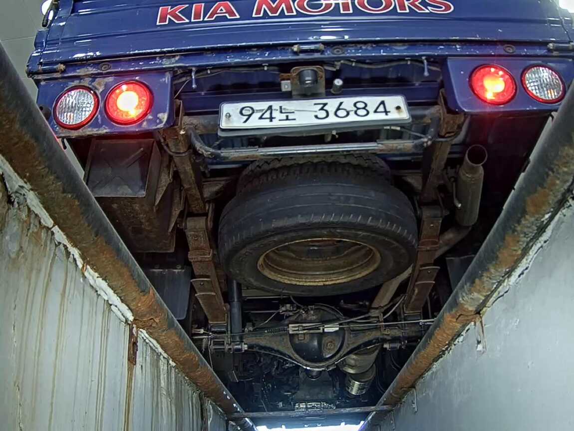 KIA BONGO III CARGO CRDi KING CAB EXTRA LONG WHEELBASE 2019 - zdjęcie 8