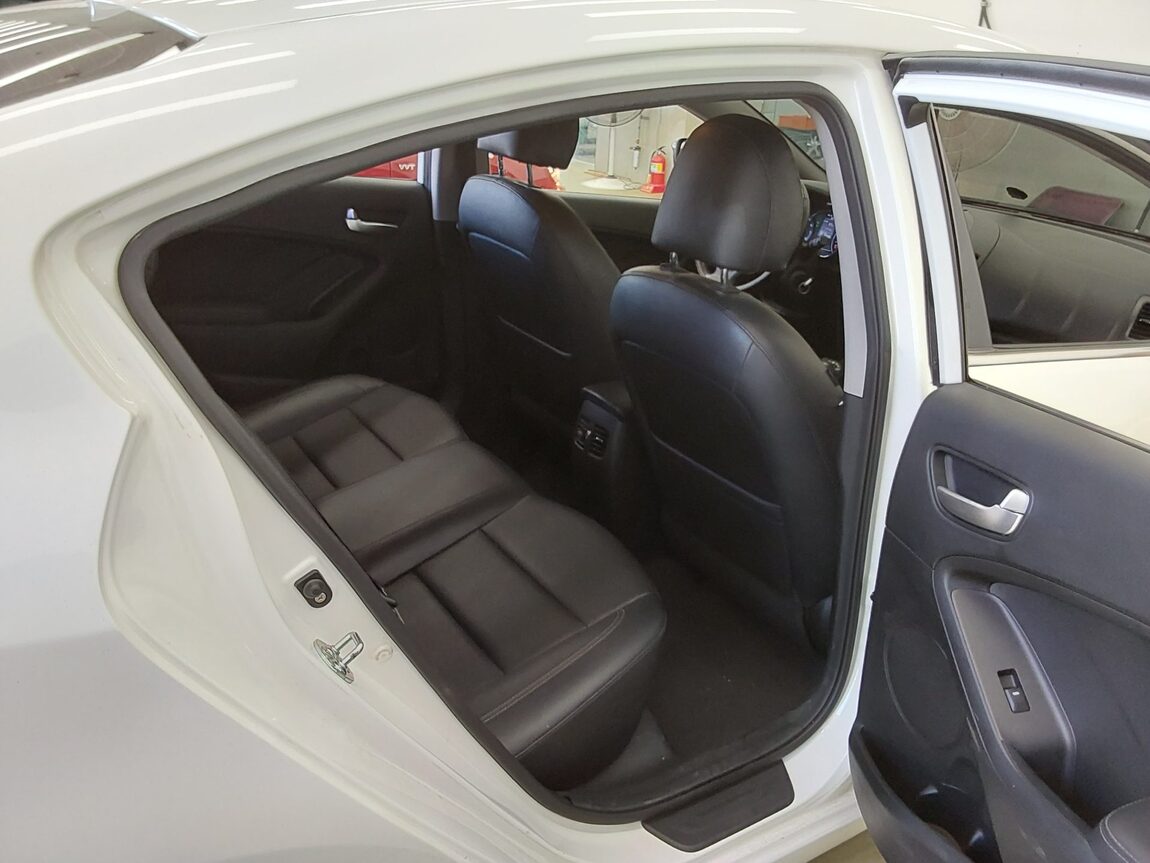 KIA K3 1.6 GDI LUXURY 2015 - zdjęcie 13