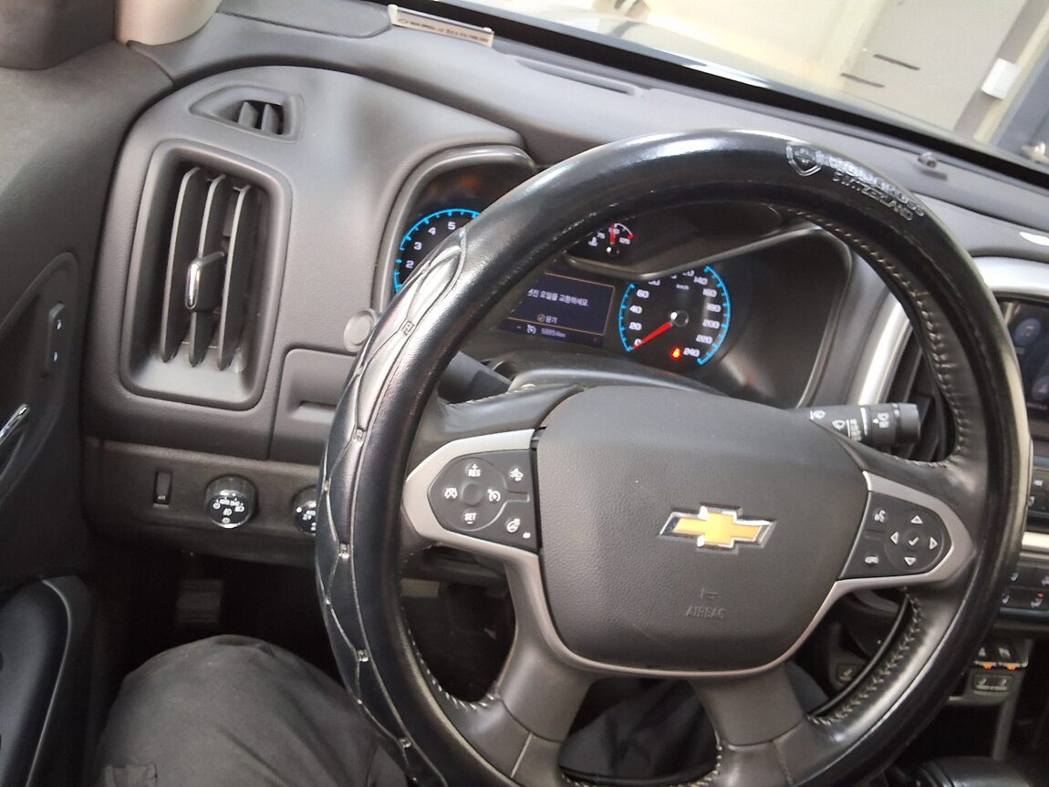CHEVROLET (DAEWOO) COLORADO 3.6 4WD EXTREME 2020 - zdjęcie 23