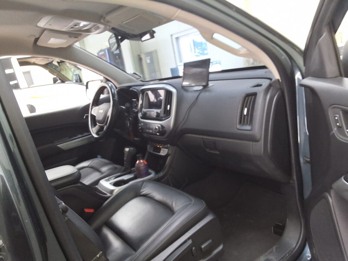 CHEVROLET (DAEWOO) COLORADO 3.6 4WD EXTREME 2020 - zdjęcie 15