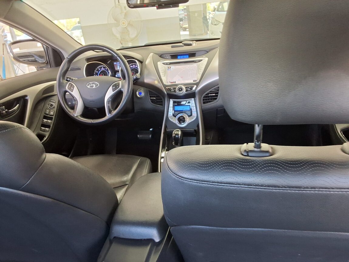 HYUNDAI AVANTE MD M16 GDi PREMIER 2011 - zdjęcie 11