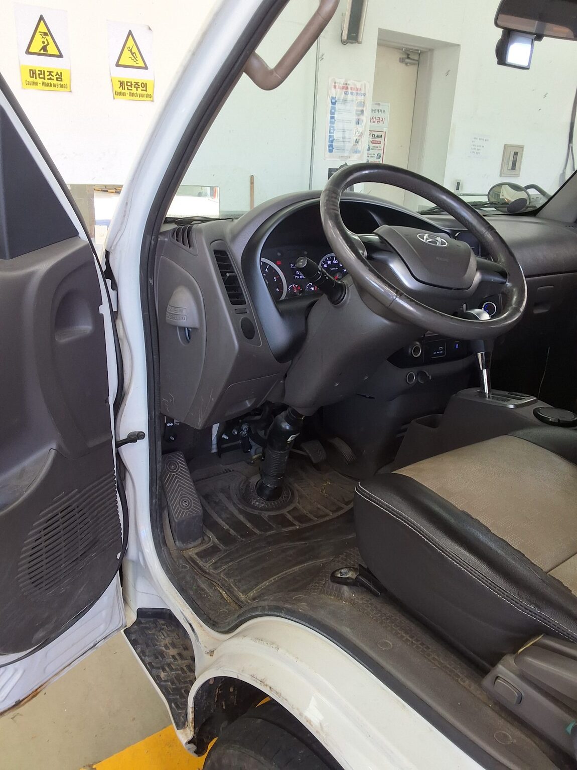 HYUNDAI PORTER II CRDi SUPER CAB EXTRA LONG WHEELBASE SMART 2019 - zdjęcie 10