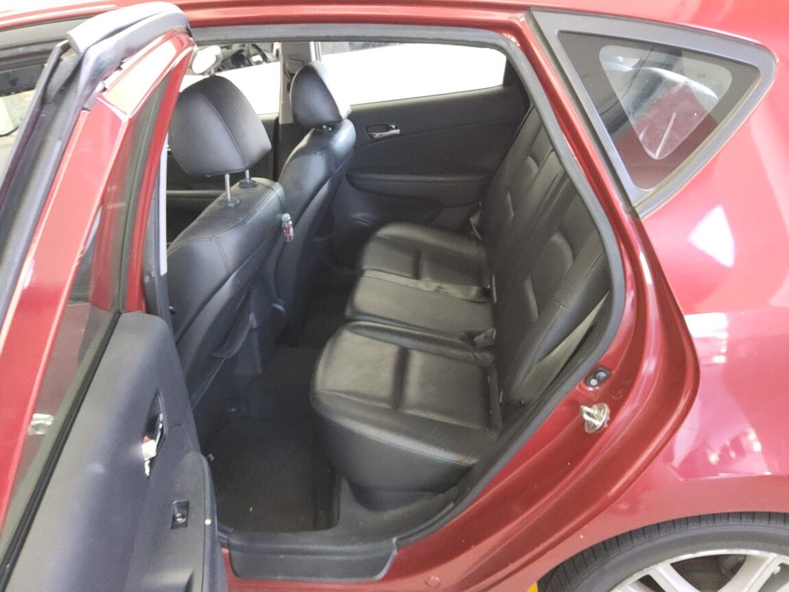 HYUNDAI i30 1.6 VVT PREMIER 2011 - zdjęcie 12