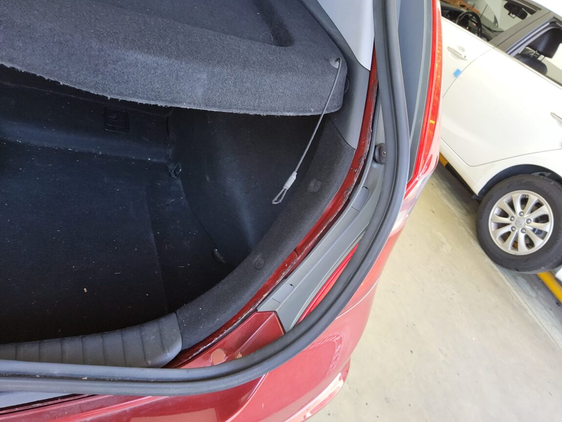 HYUNDAI i30 1.6 VVT PREMIER 2011 - zdjęcie 28