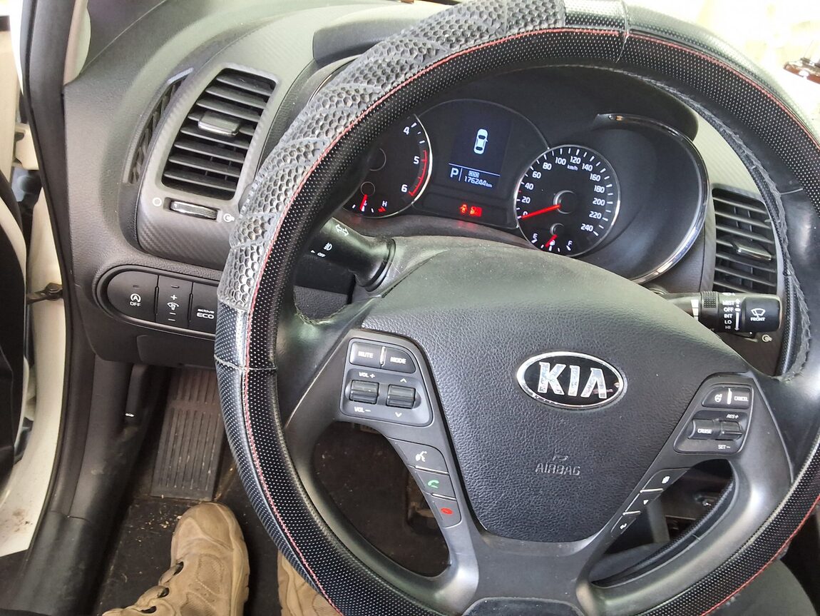 KIA K3 1.6 DIESEL LUXURY 2015 - zdjęcie 22