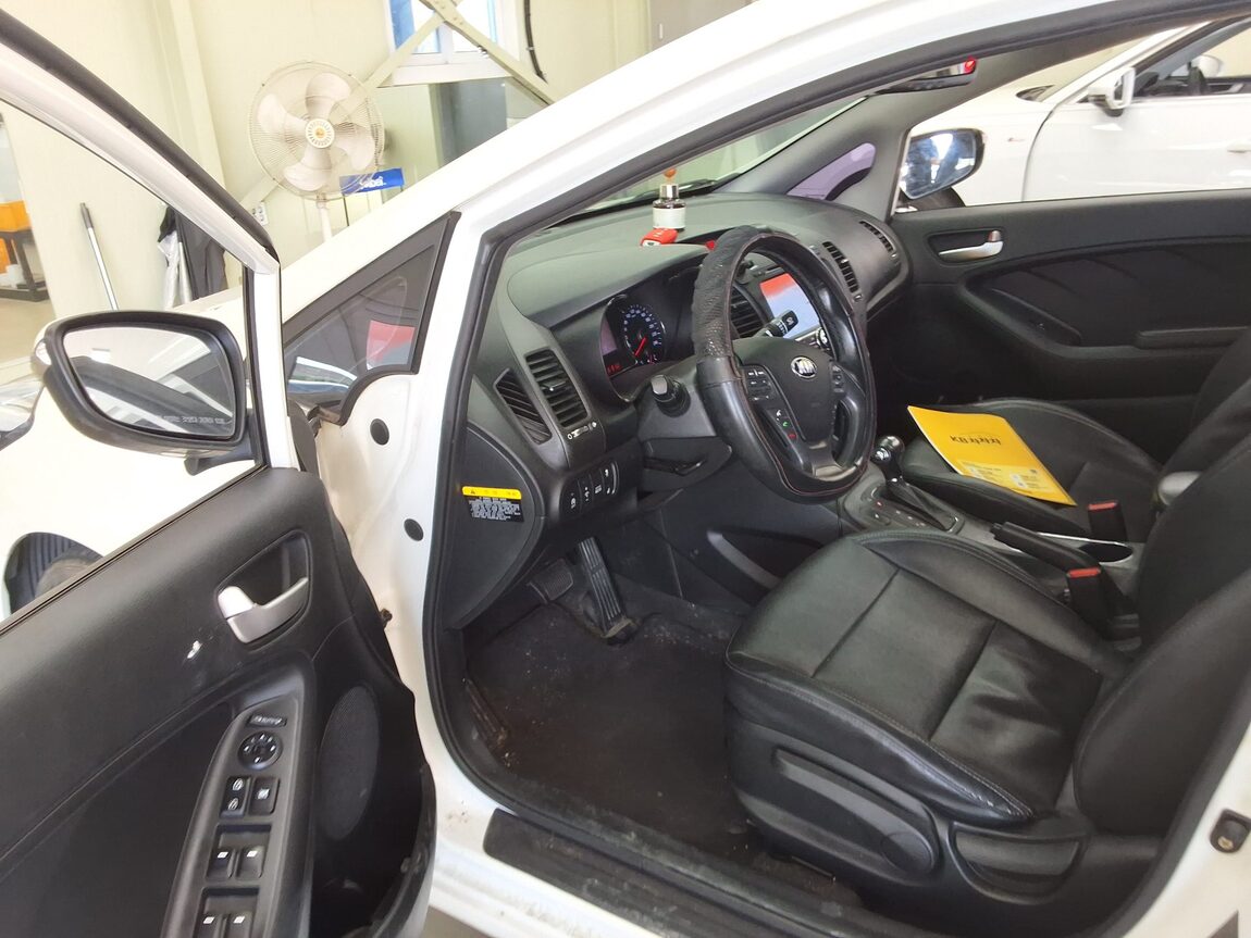 KIA K3 1.6 DIESEL LUXURY 2015 - zdjęcie 11