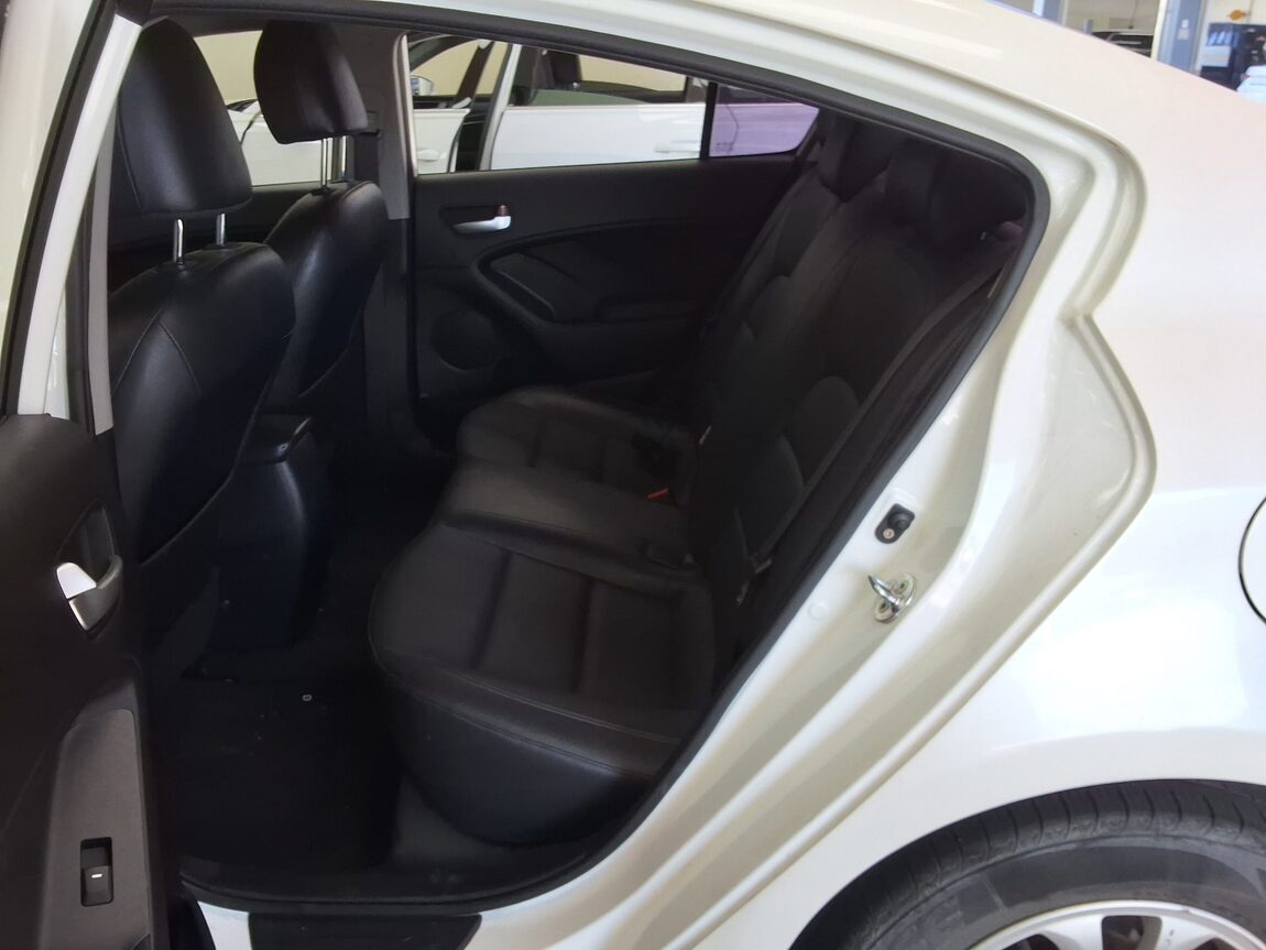 KIA K3 1.6 DIESEL LUXURY 2015 - zdjęcie 13