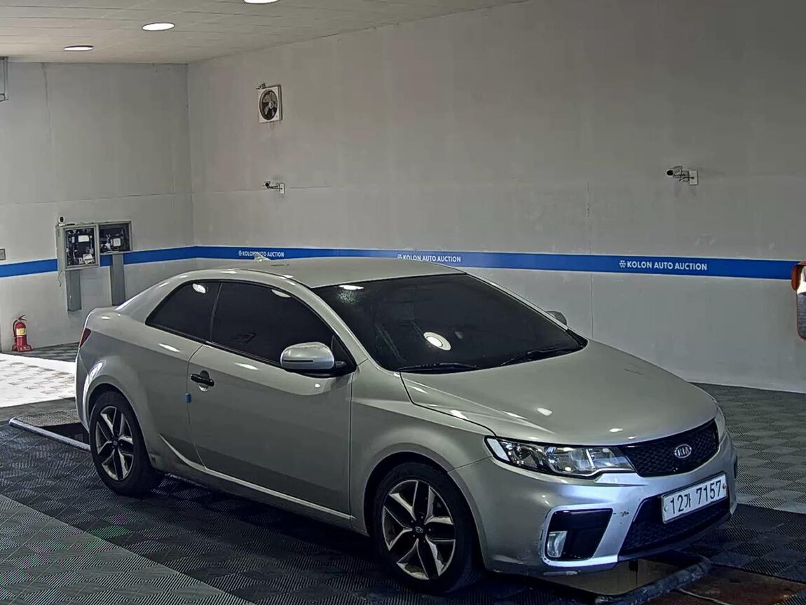 KIA FORTE KOUP 1.6 GDI PRESTIGE 2012 - zdjęcie 3