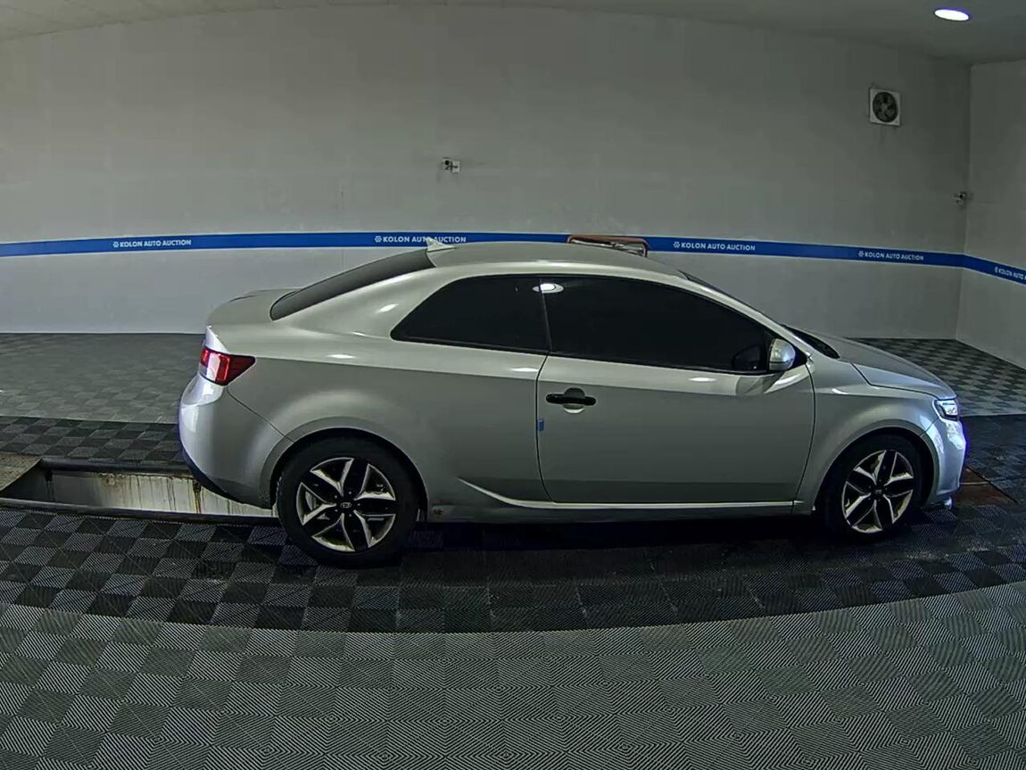 KIA FORTE KOUP 1.6 GDI PRESTIGE 2012 - zdjęcie 4