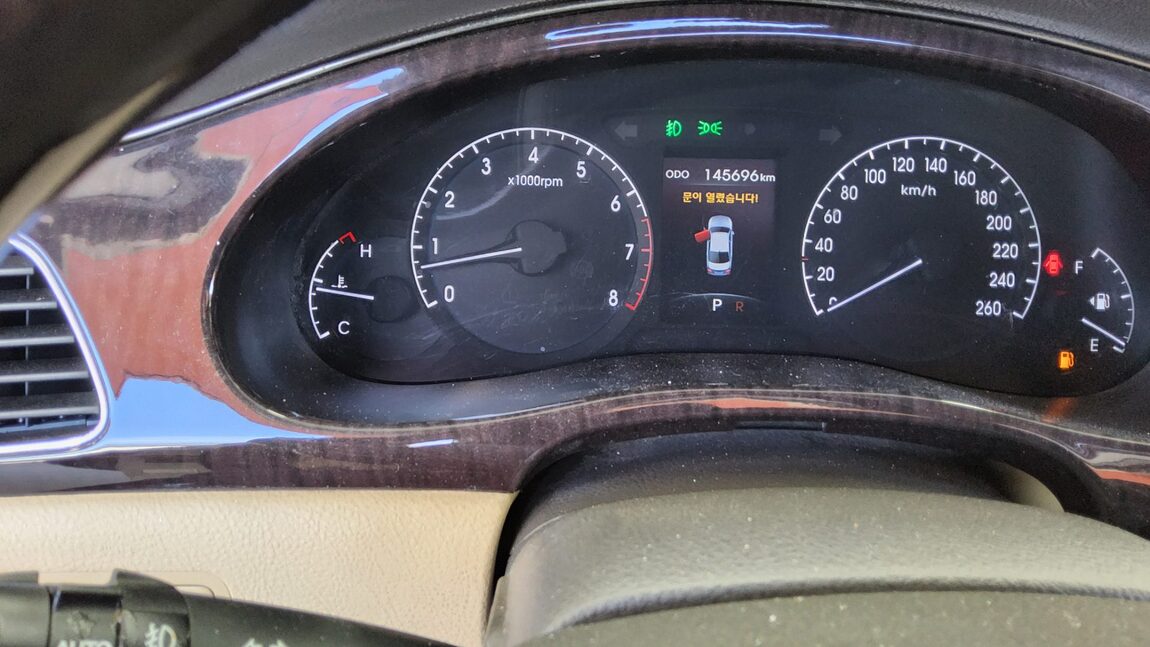 HYUNDAI GENESIS BH 330 LUXURY 2009 - zdjęcie 9