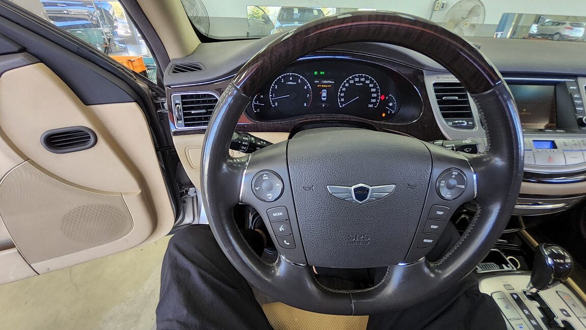 HYUNDAI GENESIS BH 330 LUXURY 2009 - zdjęcie 17