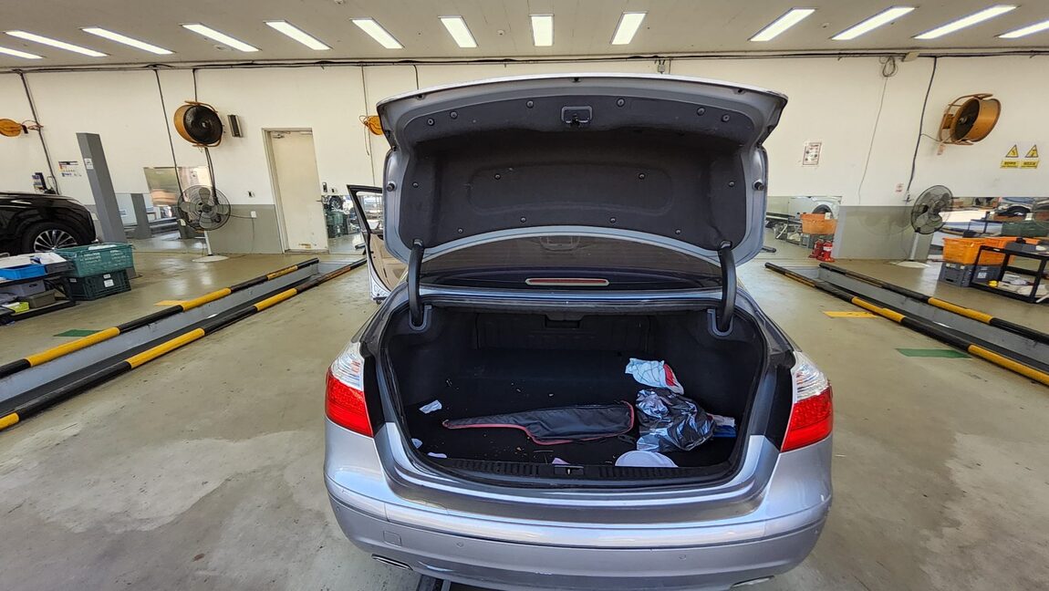 HYUNDAI GENESIS BH 330 LUXURY 2009 - zdjęcie 15