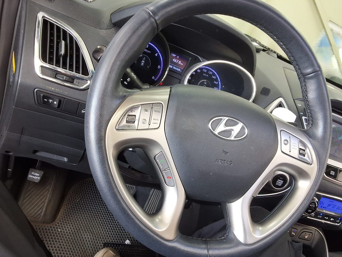 HYUNDAI TUCSON ix DIESEL R20 2WD LMX20 PREMIUM 2013 - zdjęcie 23