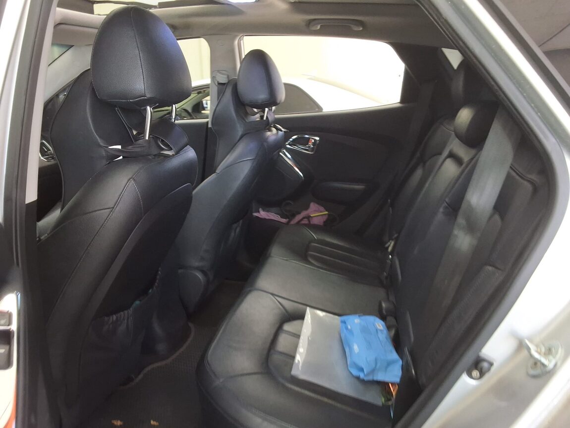 HYUNDAI TUCSON ix DIESEL R20 2WD LMX20 PREMIUM 2013 - zdjęcie 13