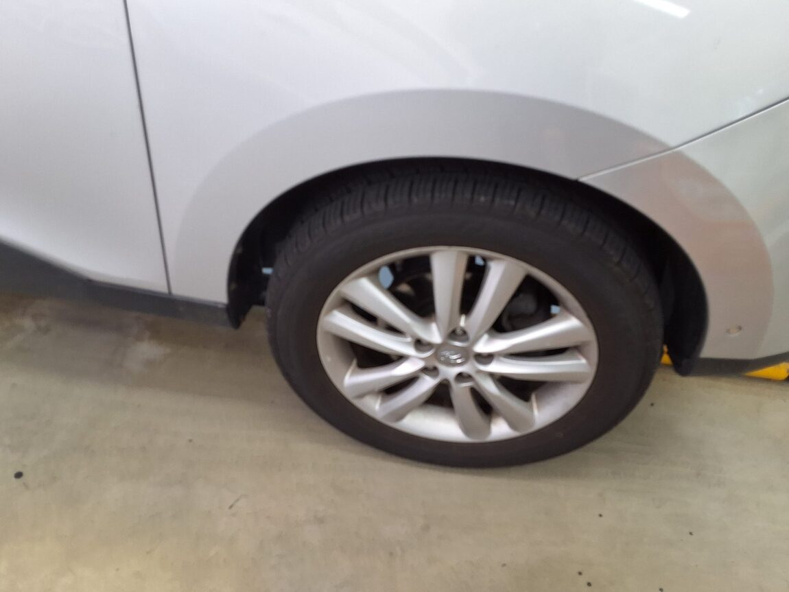 HYUNDAI TUCSON ix DIESEL R20 2WD LMX20 PREMIUM 2013 - zdjęcie 21