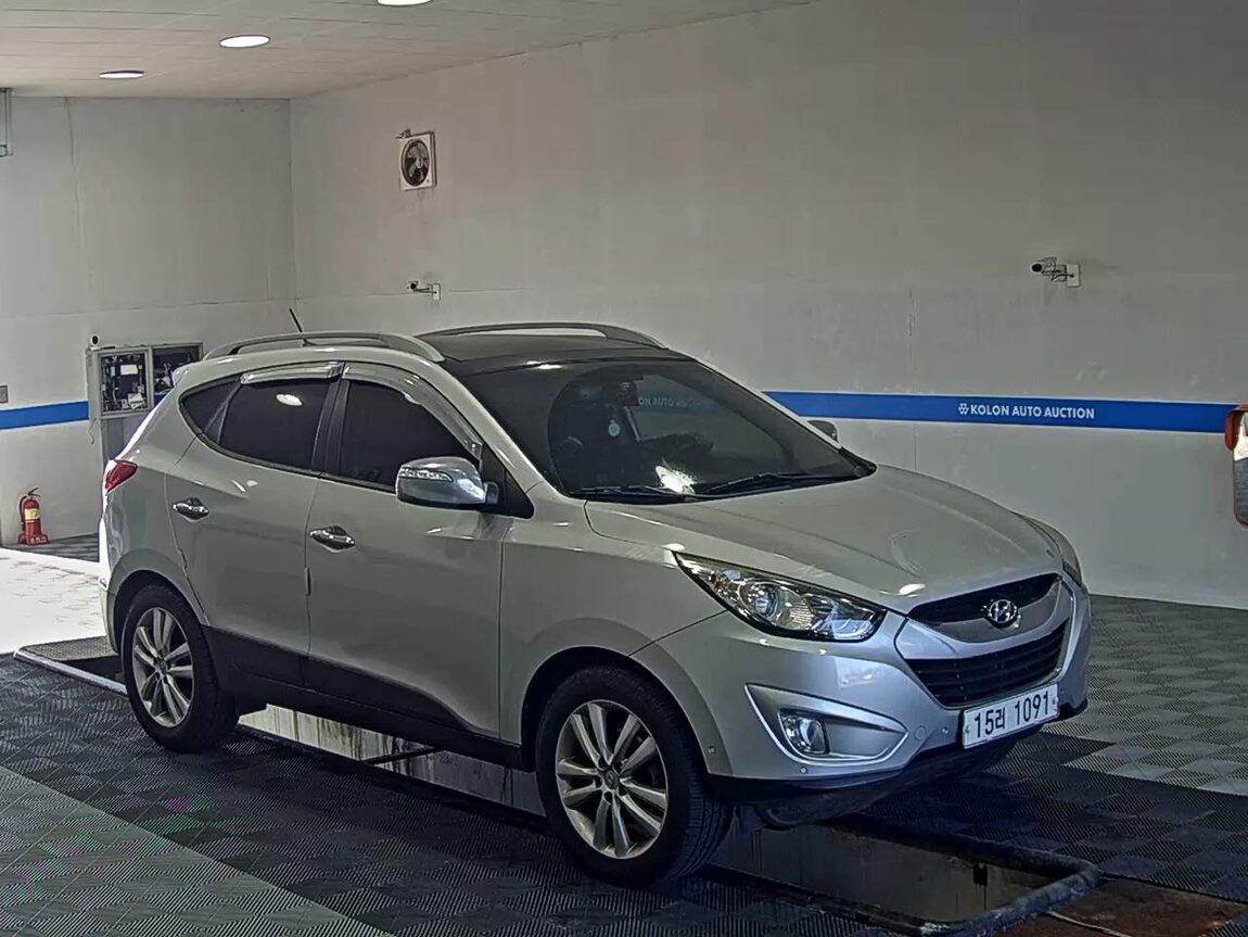 HYUNDAI TUCSON ix DIESEL R20 2WD LMX20 PREMIUM 2013 - zdjęcie 3
