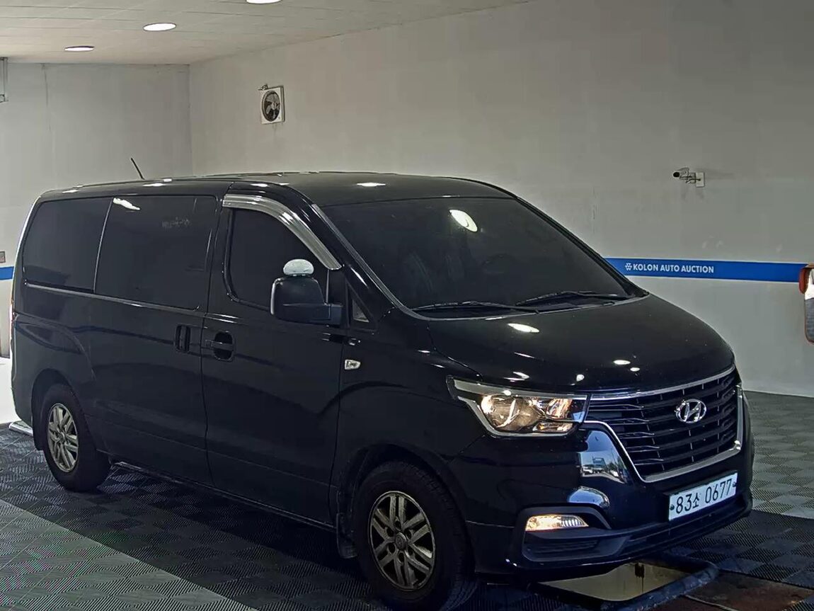 HYUNDAI THE NEW GRAND STAREX 3-SEATER DIESEL VAN SMART 2019 - zdjęcie 3