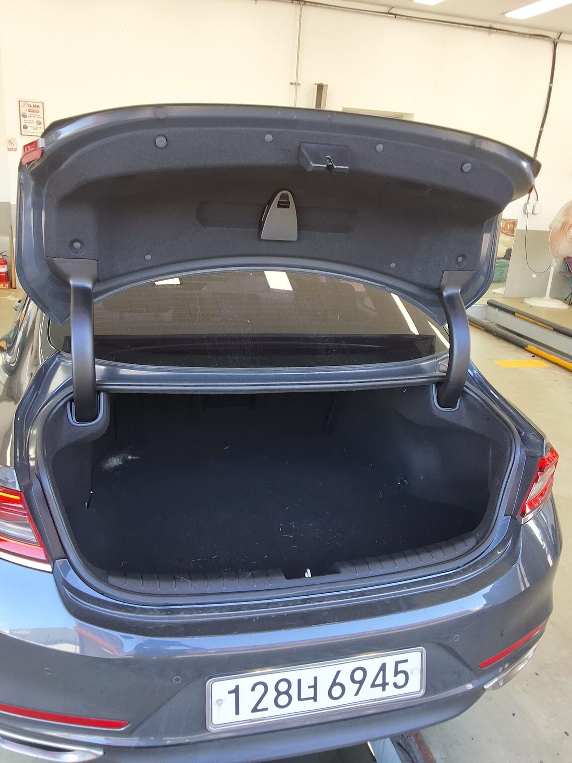 HYUNDAI GRANDEUR IG 2.4 GDi MODERN 2018 - zdjęcie 15