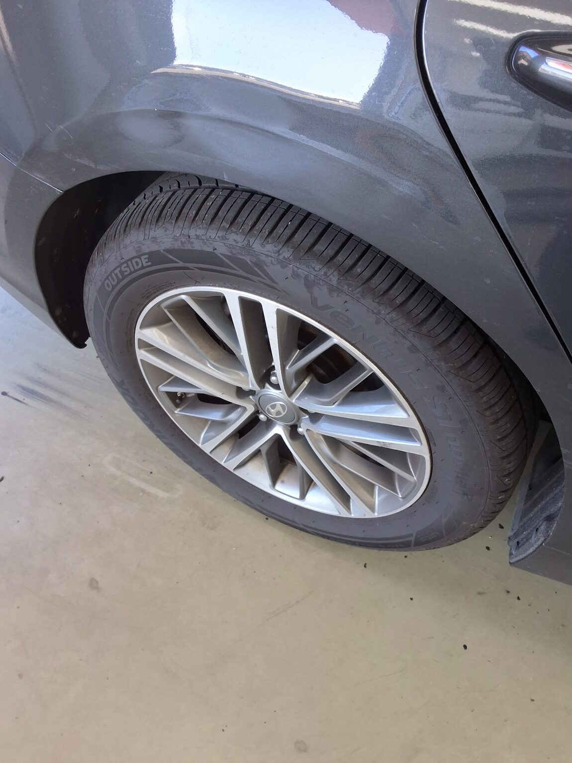 HYUNDAI GRANDEUR IG 2.4 GDi MODERN 2018 - zdjęcie 23