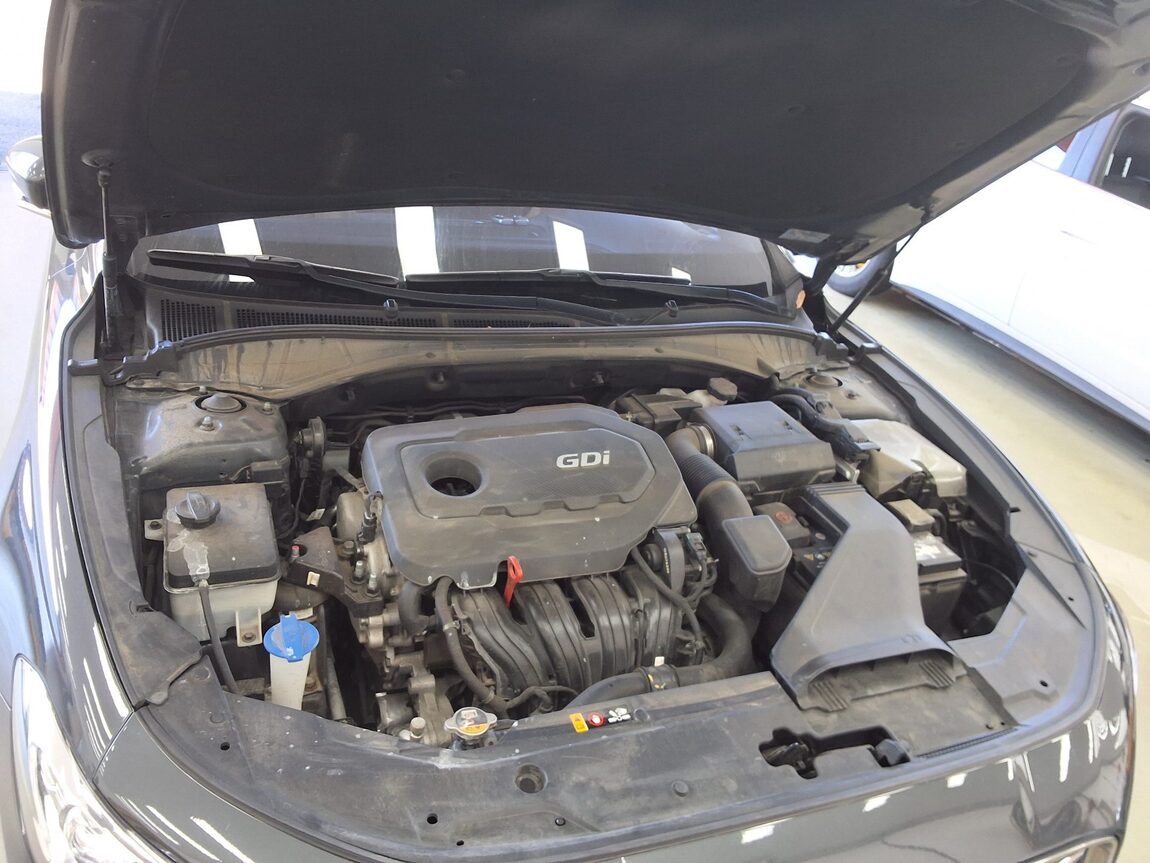 HYUNDAI GRANDEUR IG 2.4 GDi MODERN 2018 - zdjęcie 18