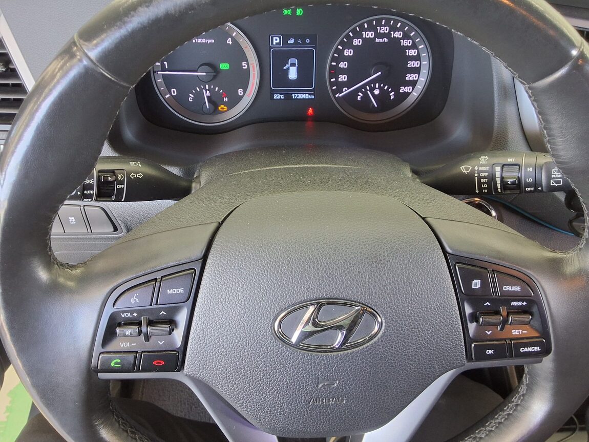 HYUNDAI ALL NEW TUCSON DIESEL R2.0 2WD MODERN 2016 - zdjęcie 17
