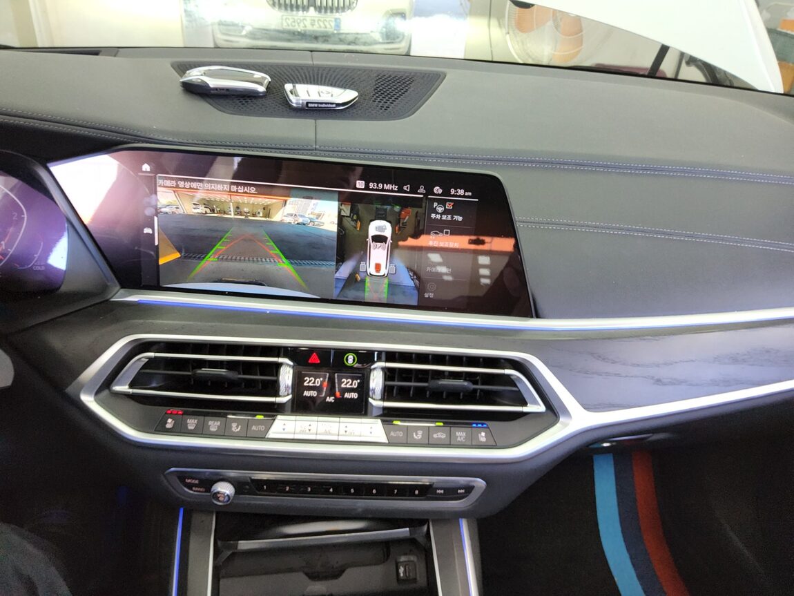 BMW X7 30d xDRIVE DESIGN PURE 6-SEATER 2020 - zdjęcie 18