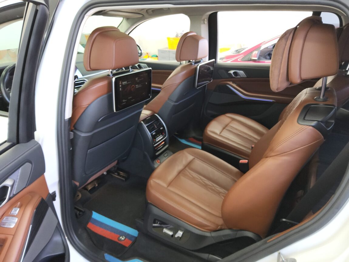 BMW X7 30d xDRIVE DESIGN PURE 6-SEATER 2020 - zdjęcie 12