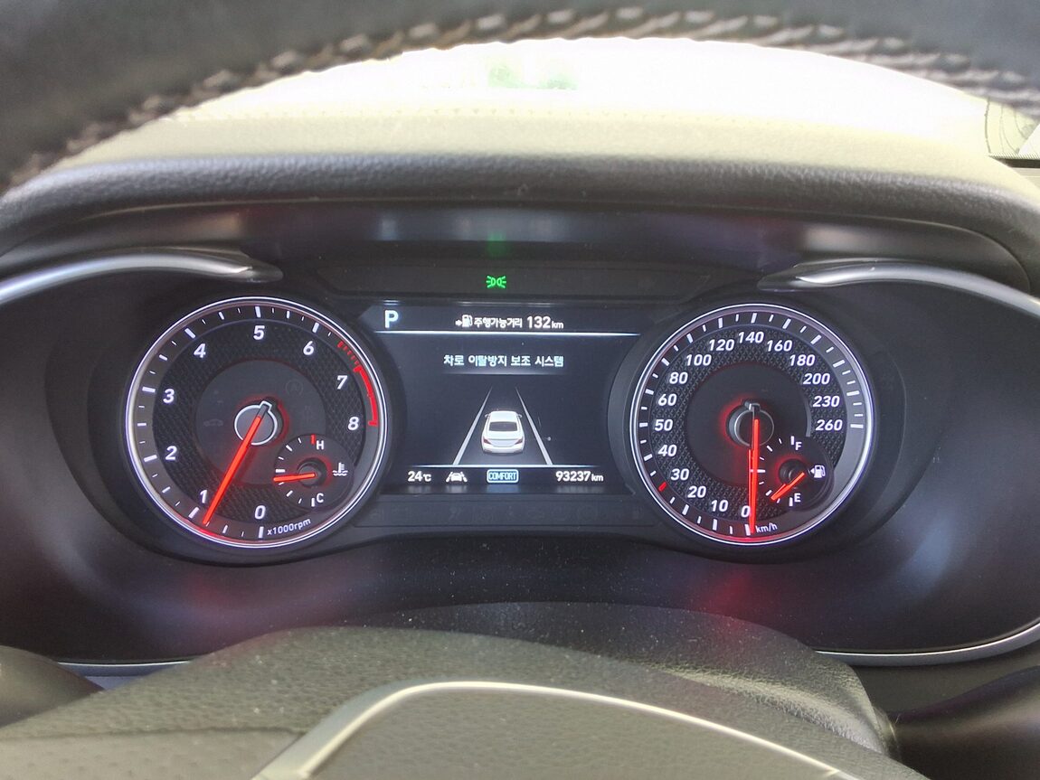 GENESIS G70 2.0T AWD ELITE 2019 - zdjęcie 9