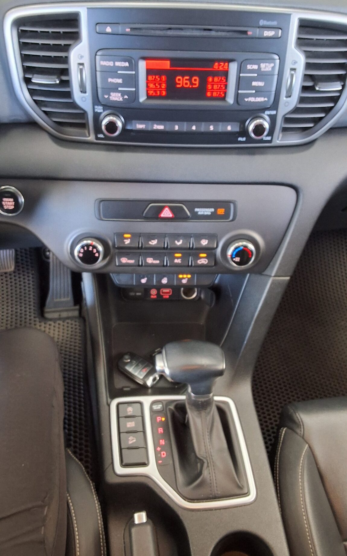 KIA NEW SPORTAGE 1.7 2WD NOBLESSE 2016 - zdjęcie 18