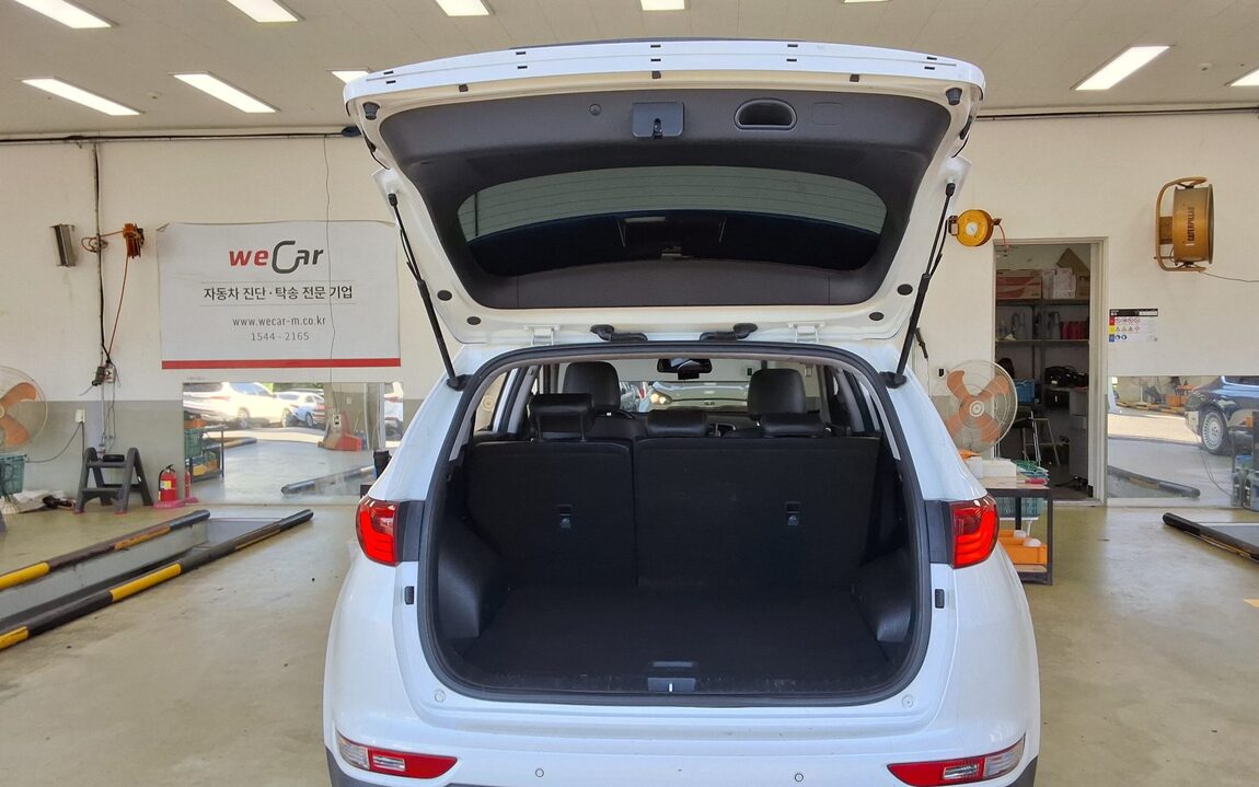 KIA NEW SPORTAGE 1.7 2WD NOBLESSE 2016 - zdjęcie 15