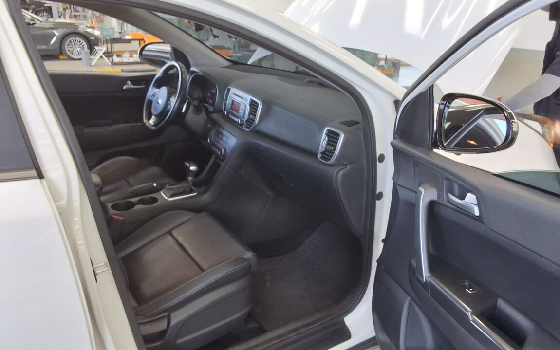 KIA NEW SPORTAGE 1.7 2WD NOBLESSE 2016 - zdjęcie 14
