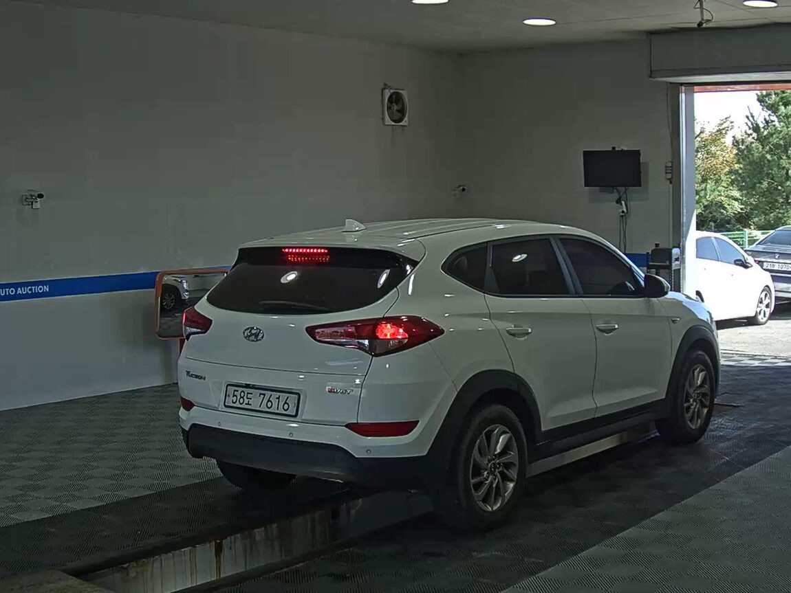 HYUNDAI ALL NEW TUCSON DIESEL 1.7 2WD STYLE 2016 - zdjęcie 5